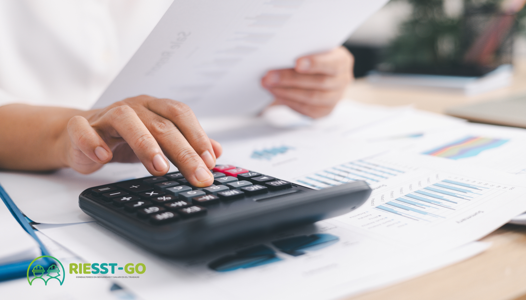 Identificamos los riesgos y requisitos normativos