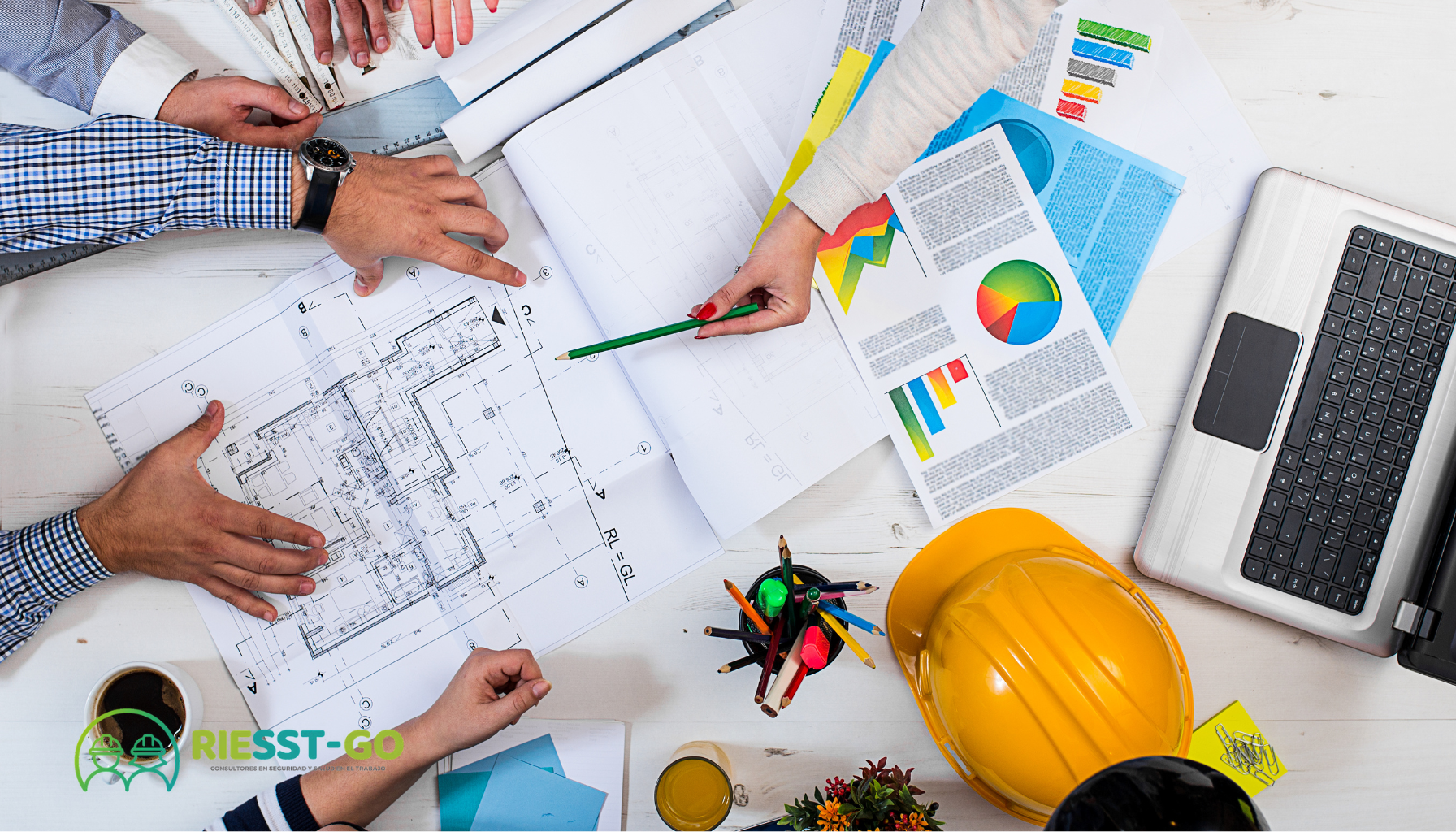 Realizamos seguimiento y ajustes para asegurar el cumplimiento