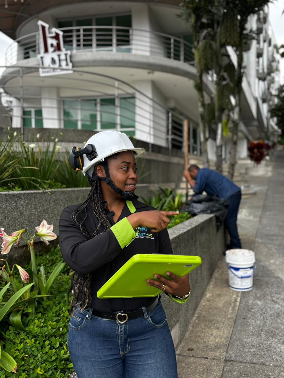 Beneficios de la auditoría del SG-SST con Riesst-Go