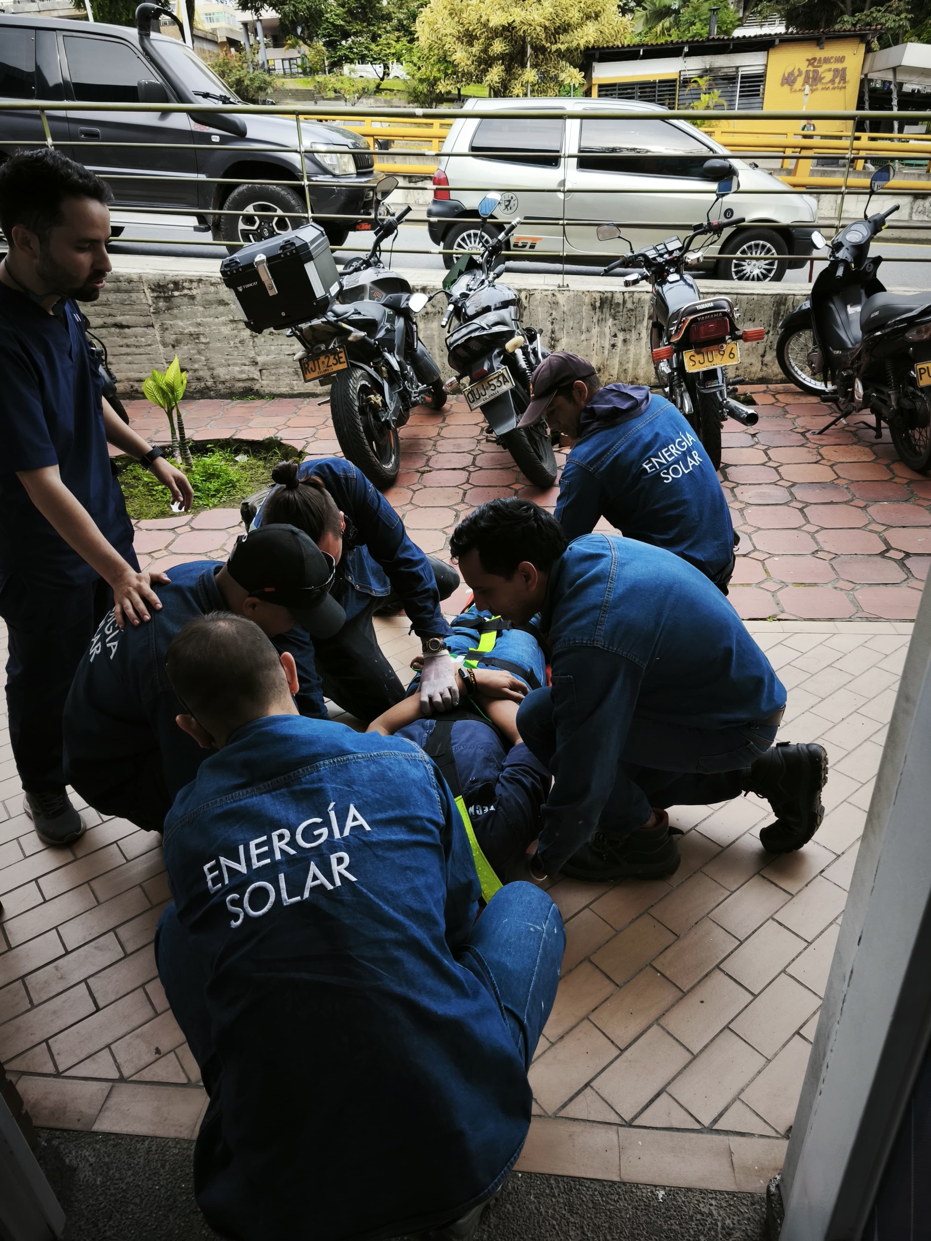 Beneficios de implementar el PESV con Riesst-Go